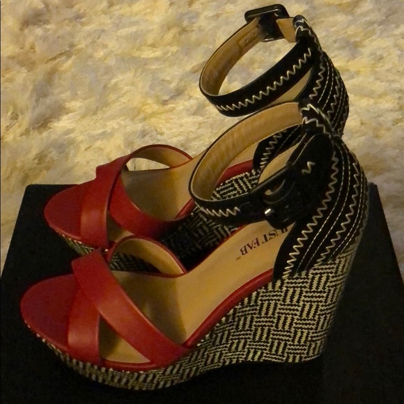 Sexy “Just Fab” Wedges (brand new)! - Picture 2 of 4